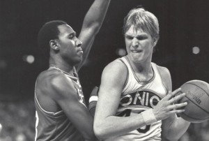 Former Bucks Marques Johnson, Sidney Moncrief, Jack Sikma named hall of  fame finalists